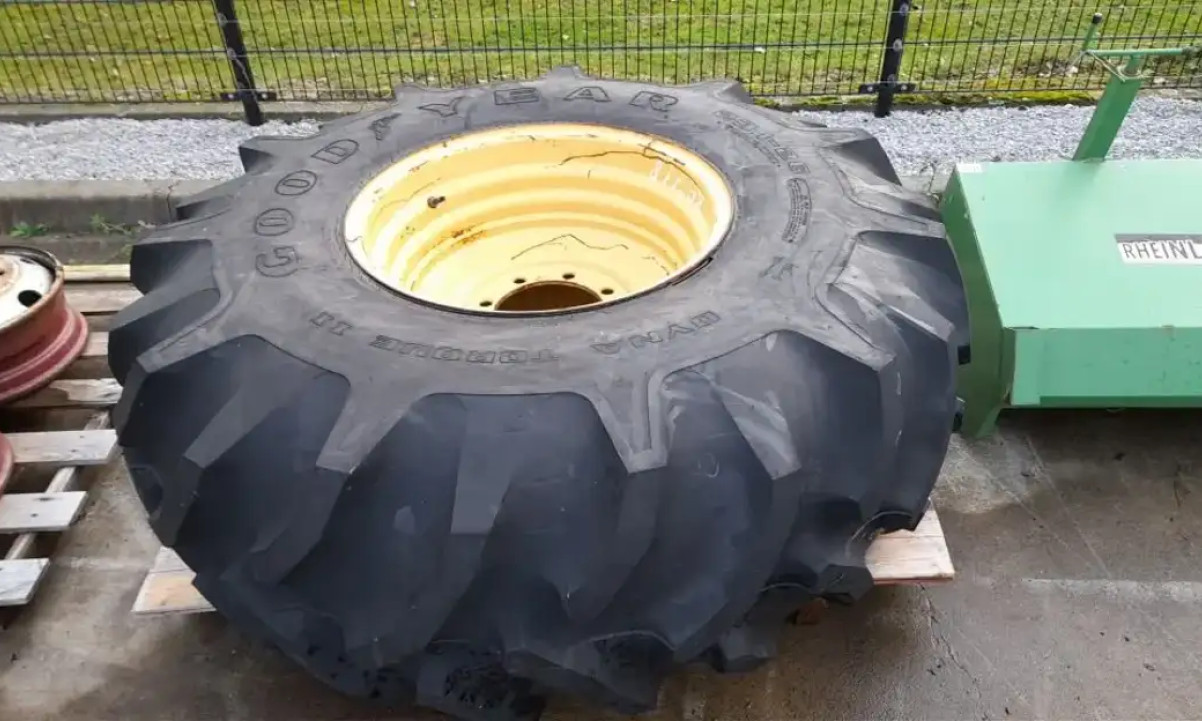 Goodyear Unused 23.1 - 26 tire with wheel